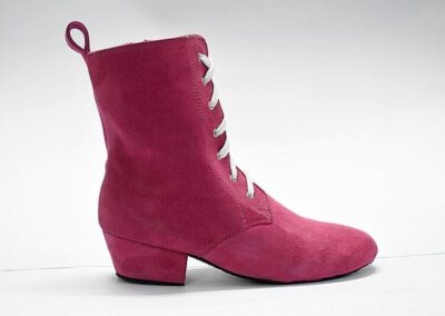 Pink suede low cowboy boots 7